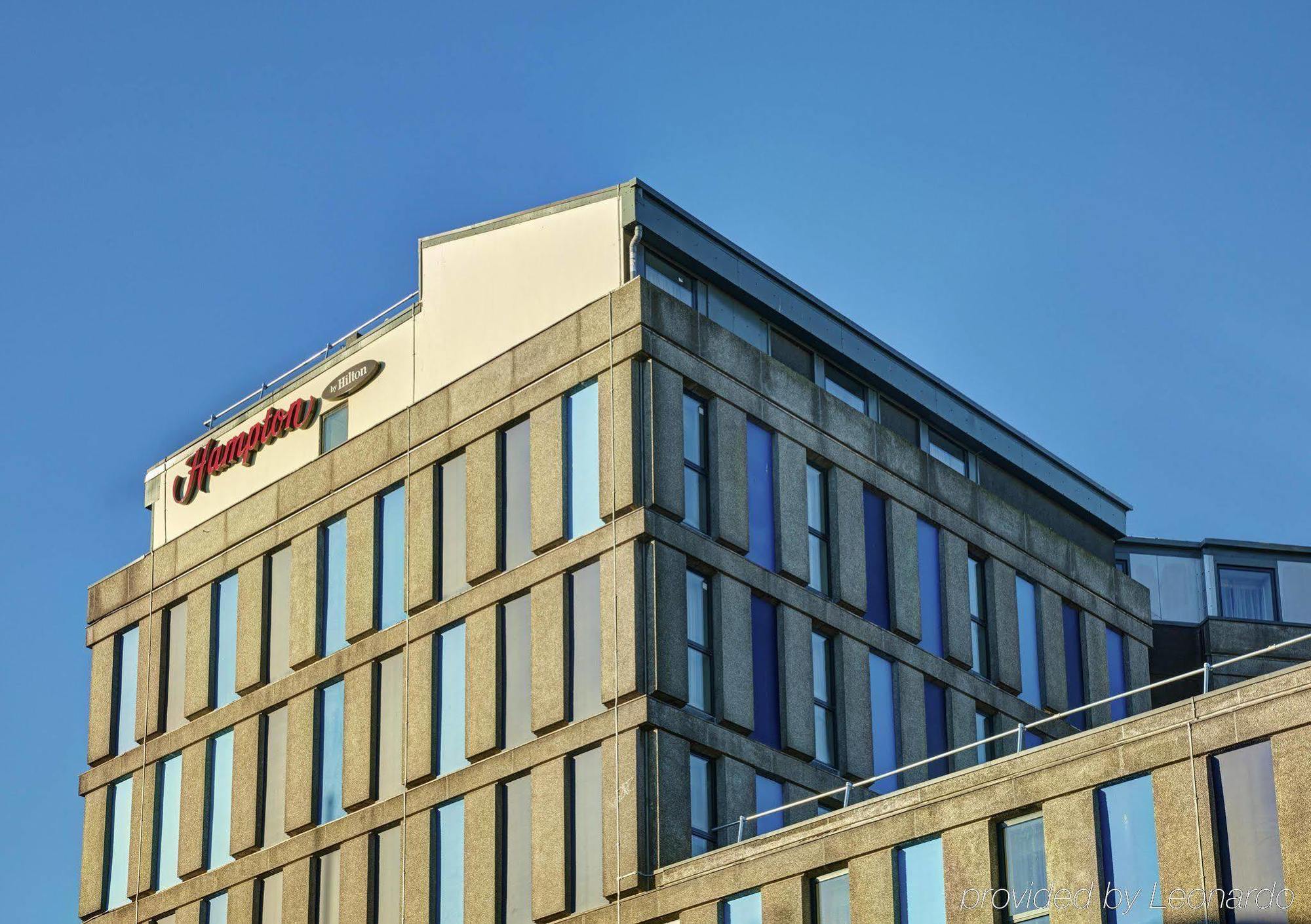 Hotel Hampton By Hilton Centre 3*